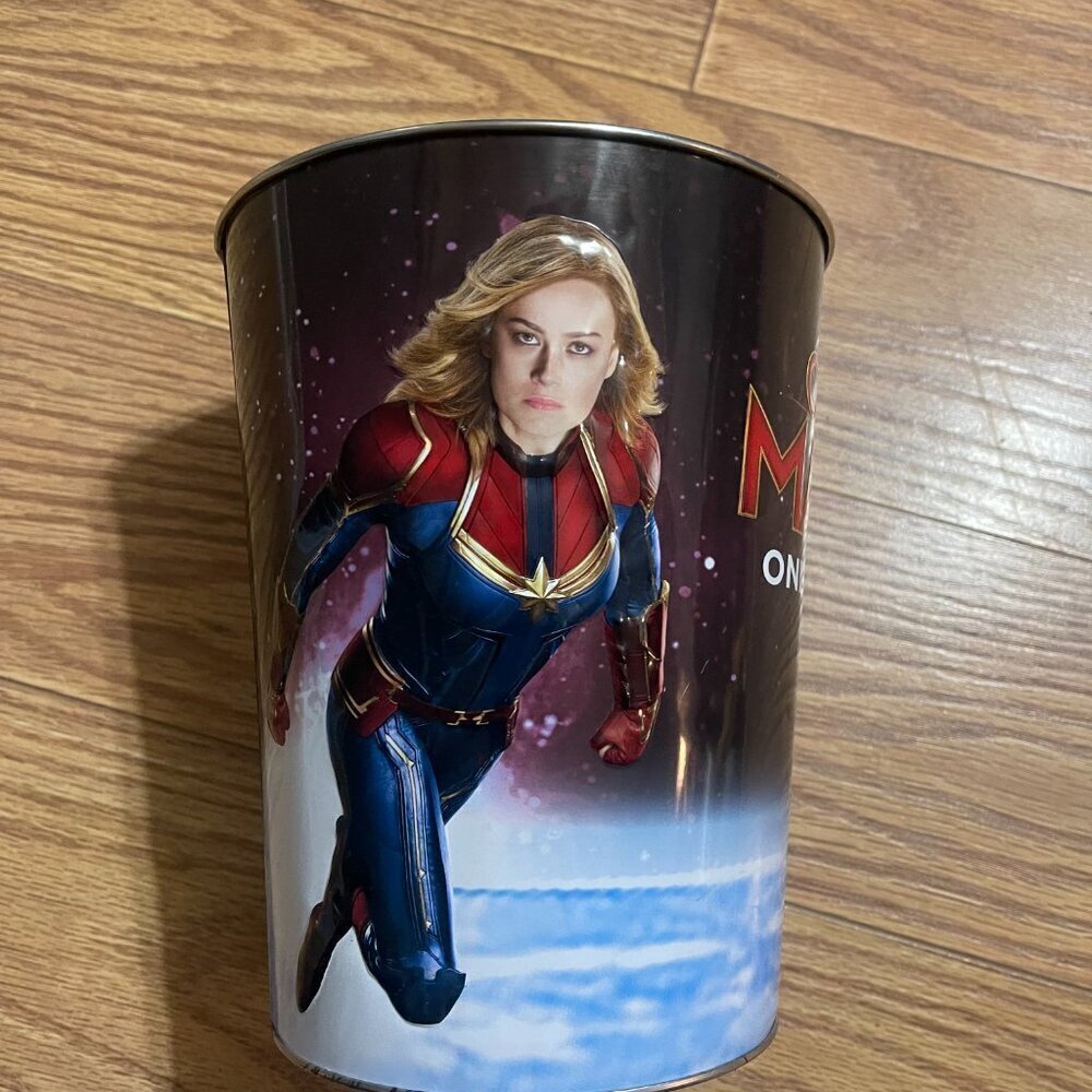Captain Marvel Popcorn Bucket - Picture 3 of 5